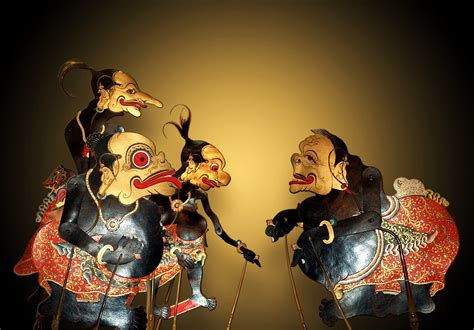 Javanese Shadow puppets (Wayang kulit) | Traditional Performance Javanese Puppet