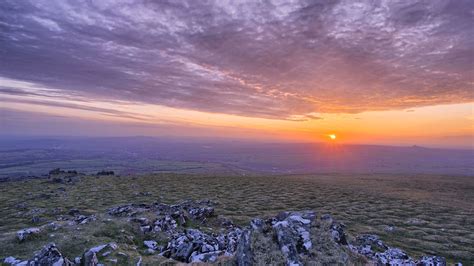 Sunset Dartmoor – Bing Wallpaper Download