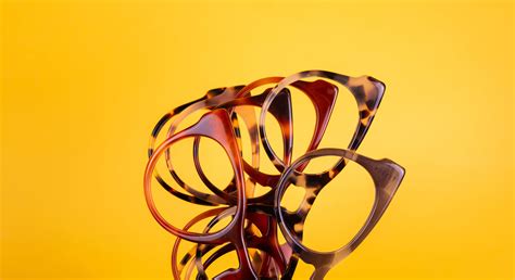 What are Acetate Glasses? Frames & Eyeglasses Explained