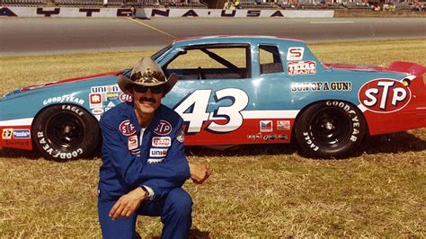 NASCAR: Richard Petty, why he used No. 43