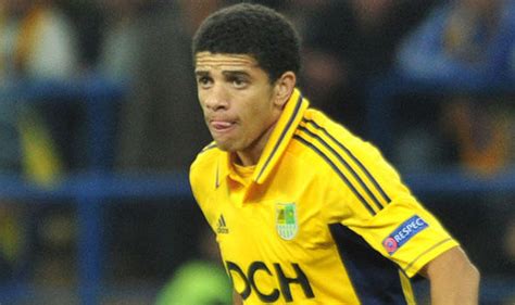 Chelsea edge closer to Taison deal | Football | Sport | Express.co.uk