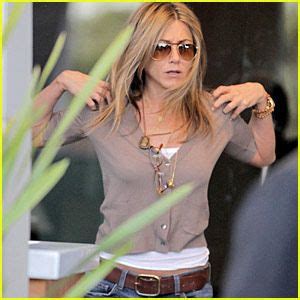 Jennifer Aniston: ‘Bounty Hunter’ in Theaters Now! | Jennifer aniston ...