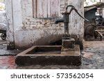 Old Water Pump Free Stock Photo - Public Domain Pictures