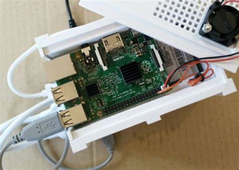 DIY Raspberry Pi NAS Storage Solution Equipped With Dual Drives - Geeky Gadgets