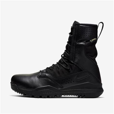 Wind Resistant GORE-TEX Boots. Nike.com