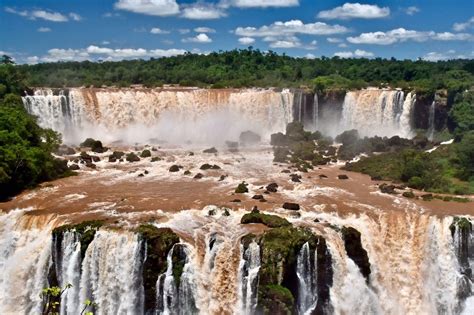 Visiting Iguazu Falls – Facts & Advice for the Brazil & Argentina Side. | The Globetrotter GP