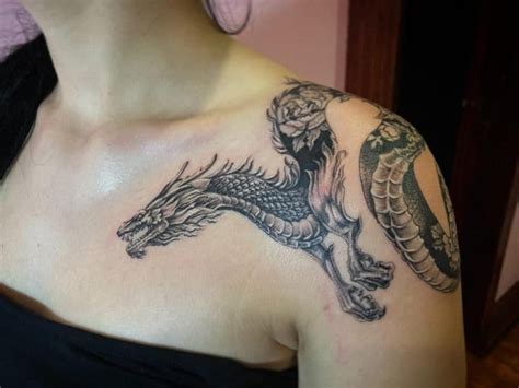 60 Fiery Dragon Tattoos for Women [2023 Inspiration Guide] | Shoulder ...