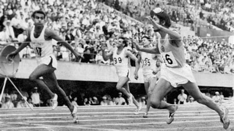 Milkha Singh Biography | Indian Track & Field Athlete - SportzCraazy