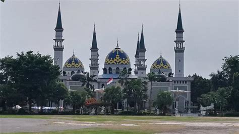 Masjid Agung Tuban, Simbol Kejayaan Islam di Bumi Wali - Regional ...