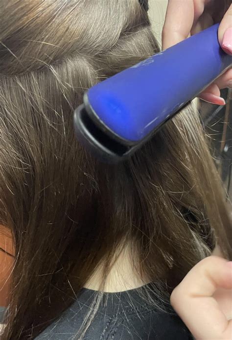 How to Curl Hair Using a Flat Iron : 5 Steps - Instructables