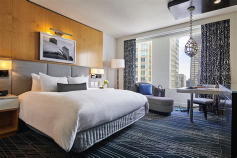 Best Chicago Hotels with View - Go Visit Chicago