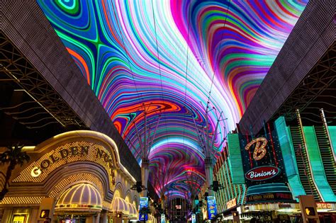 Las Vegas lights: Top displays in the neon capital of the world - Los ...