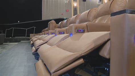 Illinois' largest movie theater screen: Inside look at Batavia ...