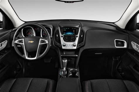 2016 Chevrolet Equinox Pictures: Dashboard | U.S. News