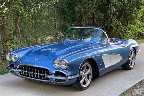 No Reserve: ZR-1-Powered 1961 Chevrolet Corvette 6-Speed for sale on ...