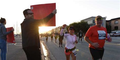 7 Marathon Signs to Keep You and Your Friends Running