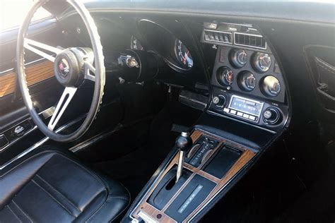 1974 CHEVROLET CORVETTE CONVERTIBLE - Interior - 231901