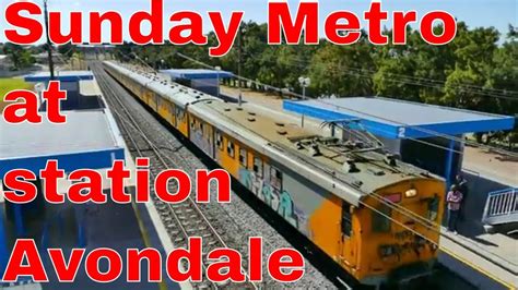 METRORAIL CAPE TOWN: Metrorail Train #2802 at AVONDALE station - YouTube