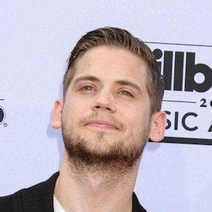 Tony Oller - Age, Family, Bio | Famous Birthdays