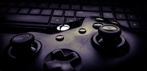 Cool Gaming Controller Wallpapers