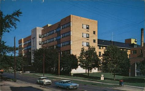 Trumbull Memorial Hospital Warren, OH Postcard