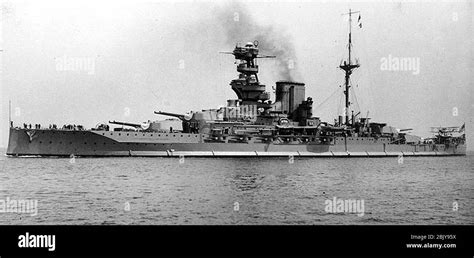 HMS Valiant (1914 Stock Photo - Alamy