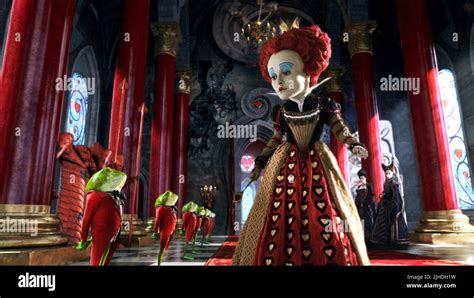 HELENA BONHAM CARTER, ALICE IN WONDERLAND, 2010 Stock Photo - Alamy