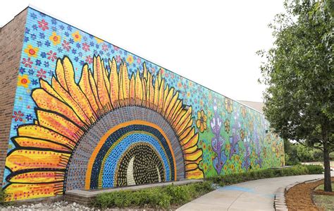 Check Out North Lake Campus' Beautiful New Mural — Dallas College Blog