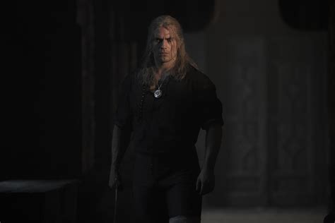 'The Witcher' Season 2 Official Trailer: Henry Cavill's Netflix Fantasy ...