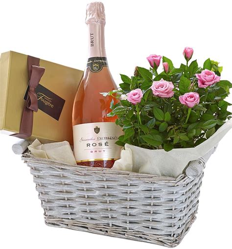 Luxury Red Wine Gift Basket