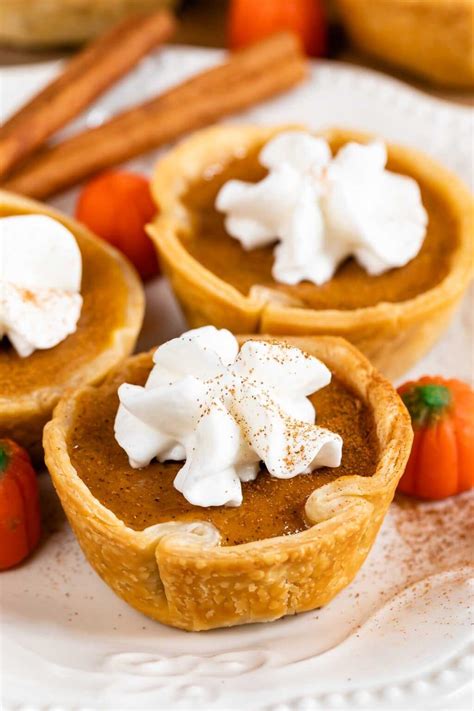 Easiest Mini Pumpkin Pies EVER - Crazy for Crust