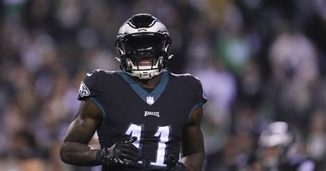 Eagles' A.J. Brown Says 'Majority' of Titans Fans 'Are Out to Get Me ...