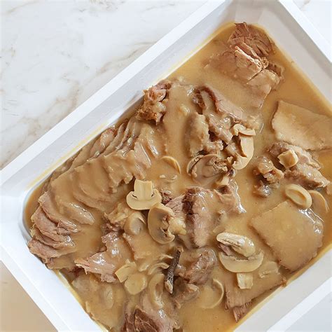 Beef w/ mushroom - FoodTray2Go