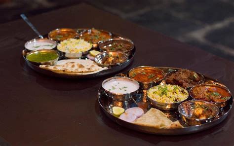 Maratheshahi Serves Authentic Maharashtrian Rassa, Bhakri & More For ...