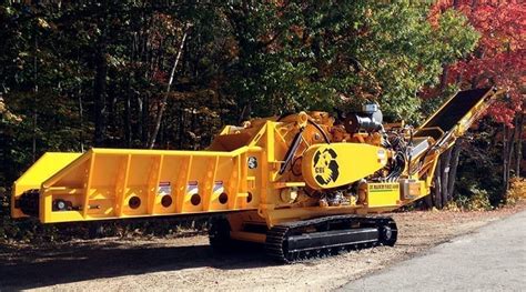 CBI 5400BT Horizontal Grinder and Chipper | CBI Wood Grinding & Chipping Equipment Equipment ...