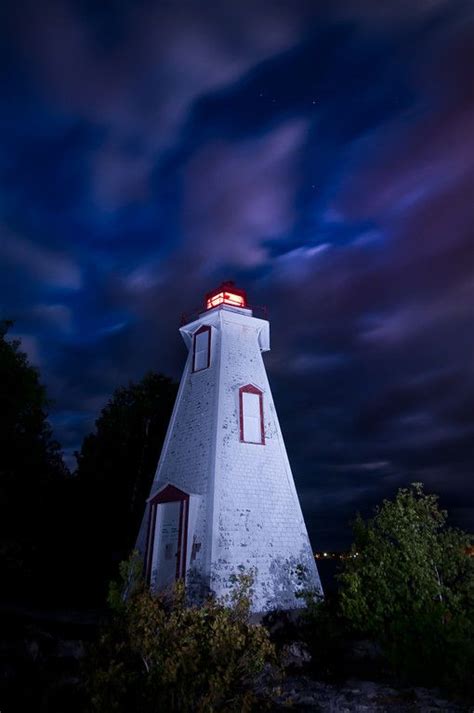 Tobermory Lighthouse 3 | Lighthouse pictures, Lighthouse, Manitoulin island