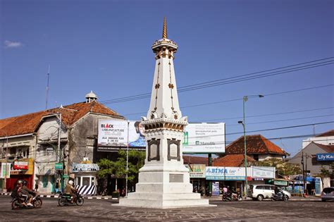 Seputar Informasi Semarang: Tugu Jogja, Landmark Kota Jogja yang Paling Terkenal