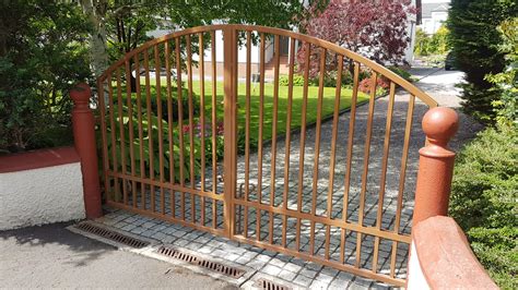 Custom Metal Driveway Gates | DAIN ART IRON