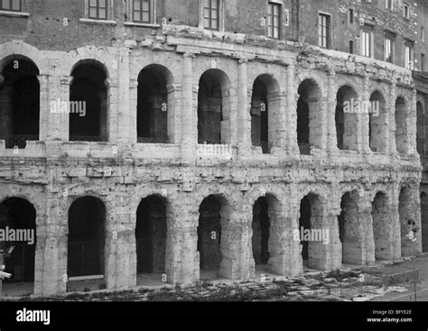 Rome ancient architecture Stock Photo - Alamy