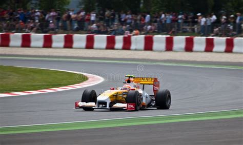 Formula 1 Team: Renault editorial photography. Image of montmelo - 10110027