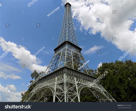 118 Paris Tennessee Images, Stock Photos & Vectors | Shutterstock