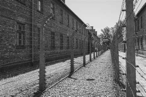 Auschwitz Tour - Your Mobile Travel Guide, Tour, and Map