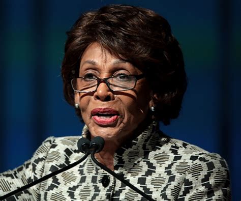 Maxine Waters Biography - Facts, Childhood, Family Life & Achievements