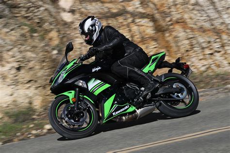 First Ride: Kawasaki Ninja 650 - Canada Moto Guide