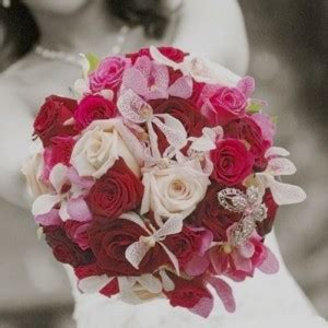 Finding Perfect Summer Wedding Flowers