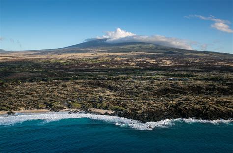 Mauna Loa map shows active Hawaiian volcano lava flow