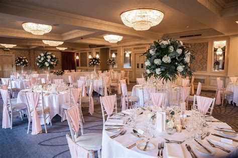 Pendley Manor Hotel Wedding Venue Tring, Hertfordshire | hitched.co.uk