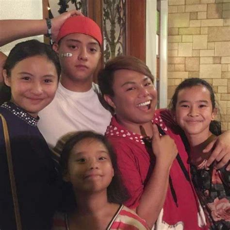 Daniel Padilla Celebrates 20th Birthday with Family