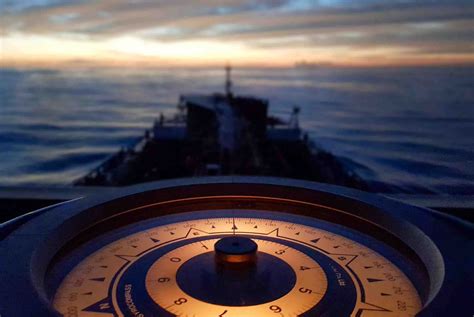 Magnetic and Gyrocompass - NEMO° | Online Maritime Courses