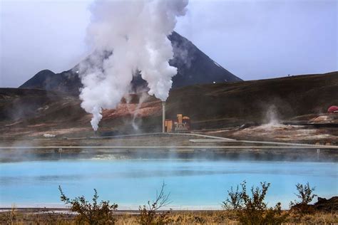 A Complete Guide On Geothermal Power Plants